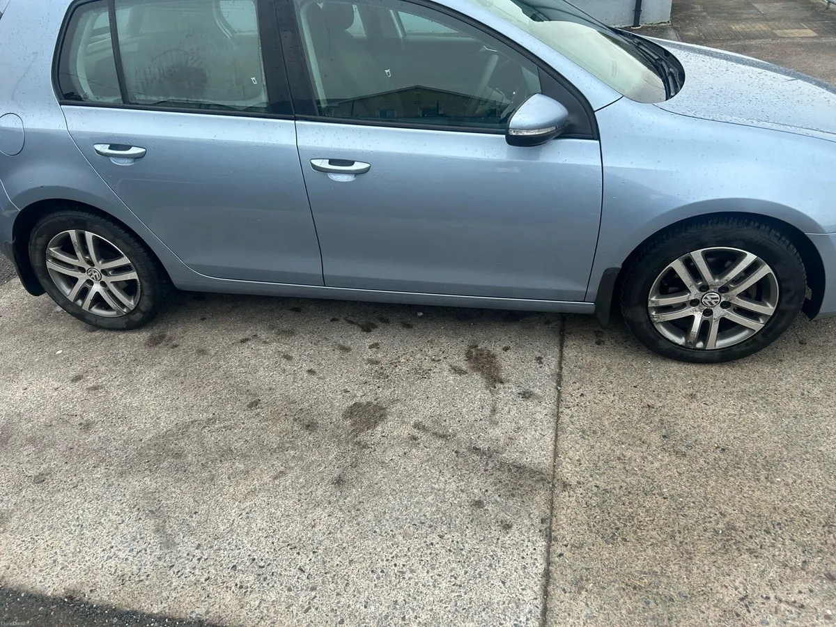 Volkswagen Golf - Image 2