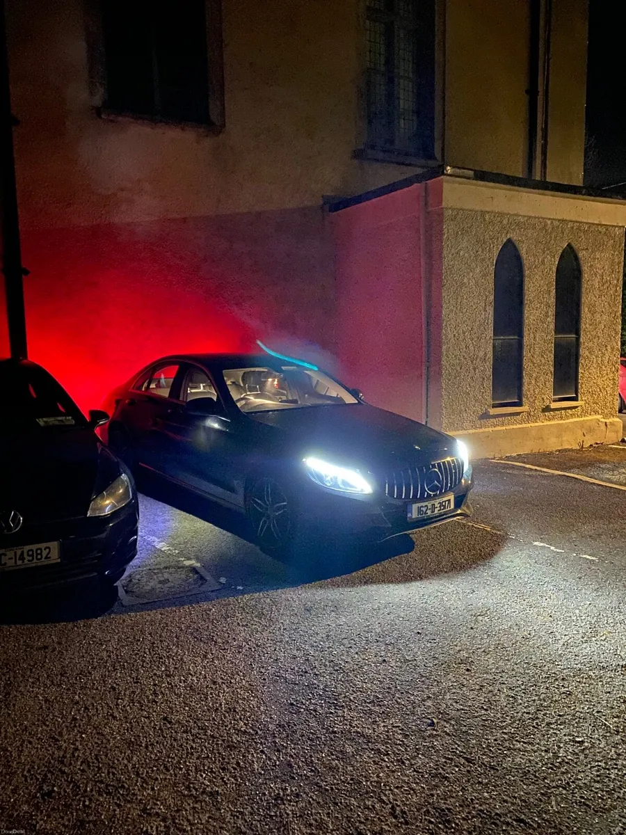 Mercedes Benz C class 2016 Automatic - Image 2