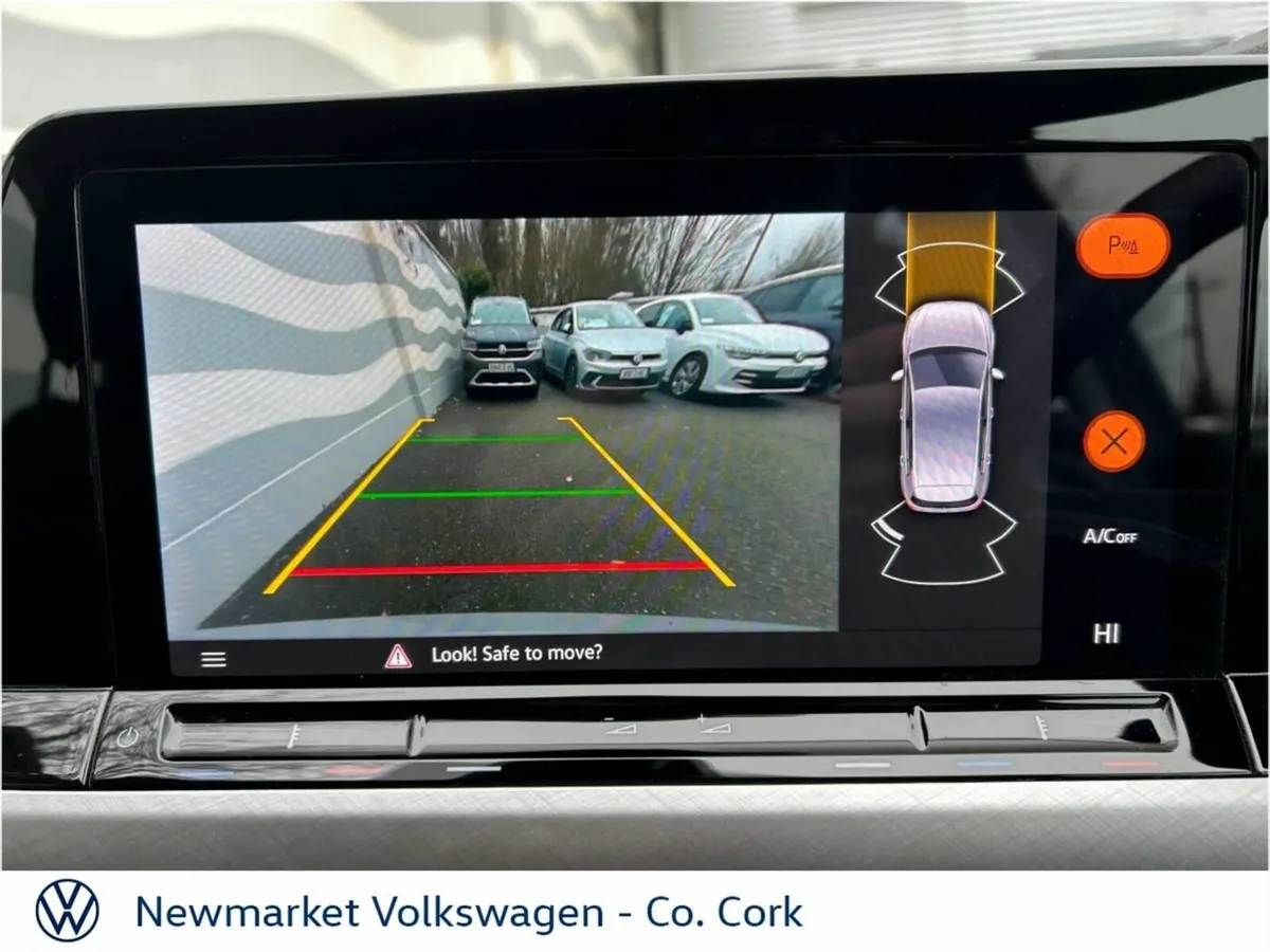 Volkswagen Golf 2.0TDI 115BHP LIFE 6 SPEED - Image 4