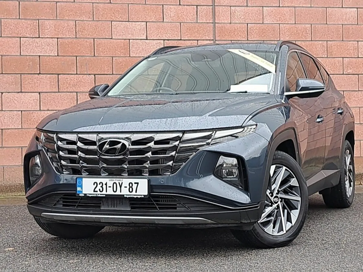 Hyundai Tucson Executive Plus Model 1.6 Diesel. - Image 2