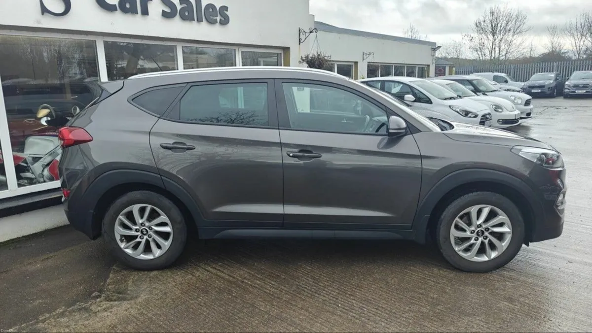 Hyundai Tucson 1.7 D Comfort Plus - Image 5