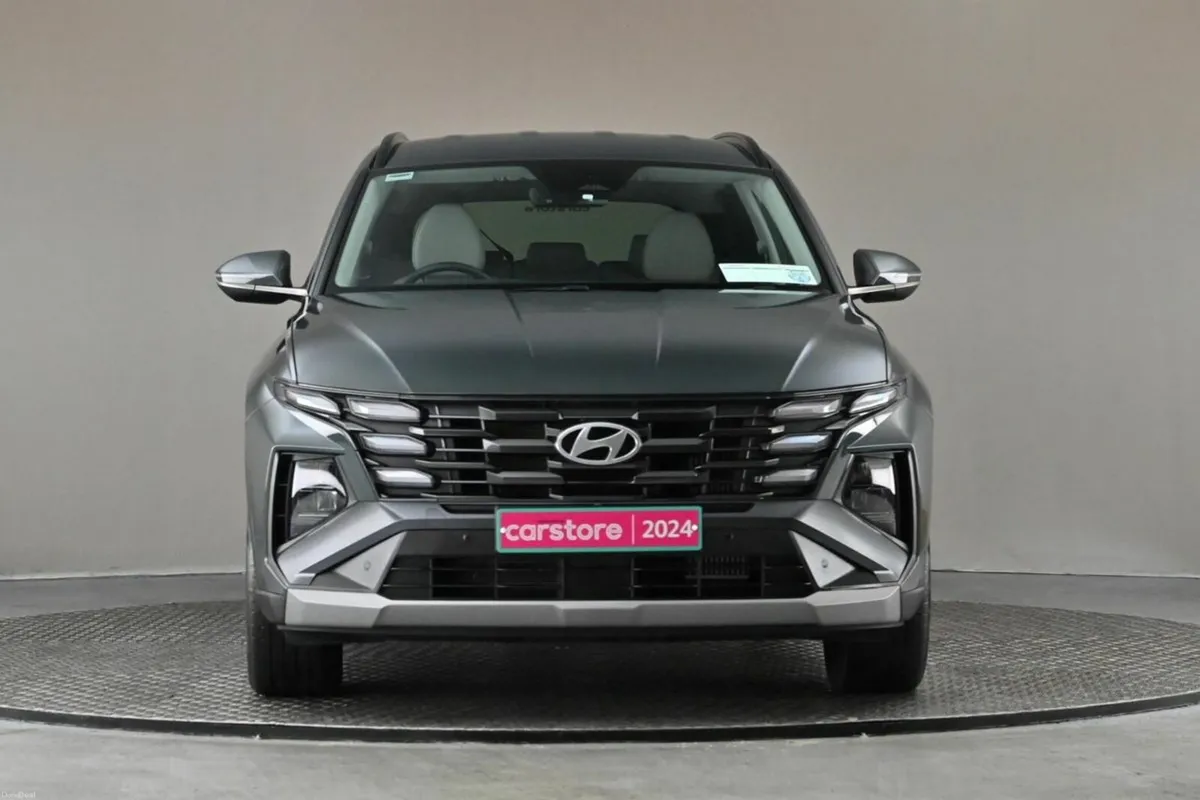 Hyundai Tucson 1.6 EXECUTIVE 6SPD **BEIGE LEATHER* - Image 2