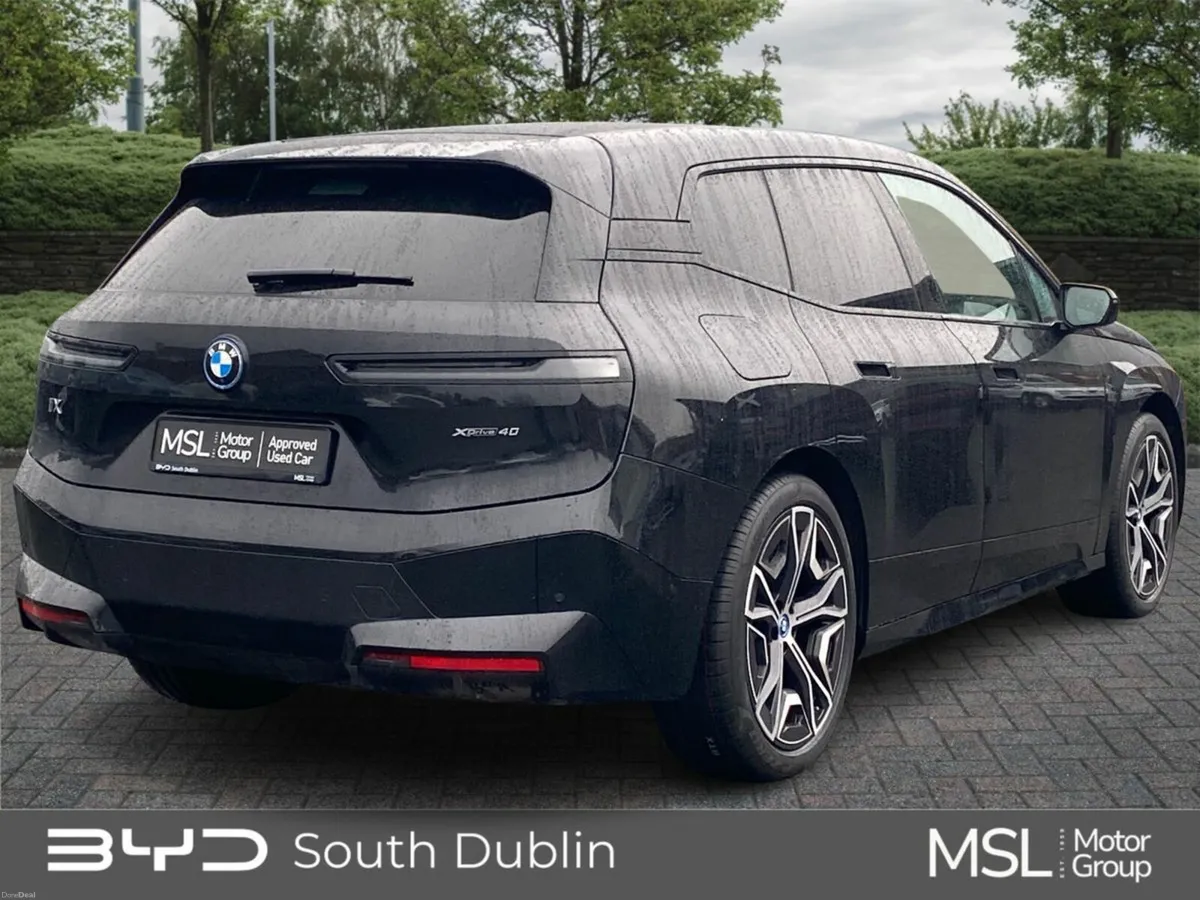 BMW iX xDrive40 M Sport - Image 4