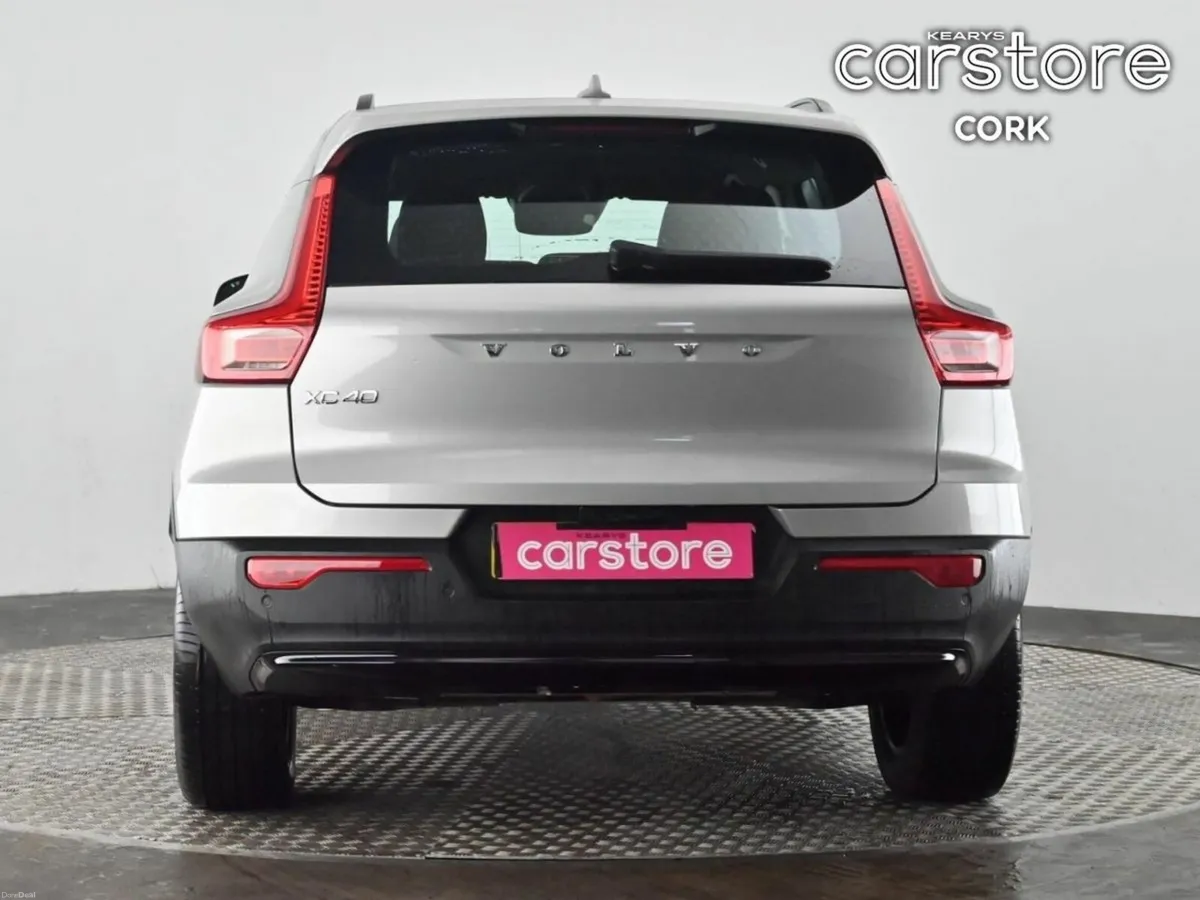 Volvo XC40 Xc40 + T4 Recharge Auto  Plus  Recharge - Image 4