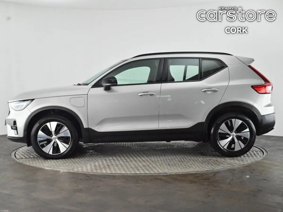 Volvo XC40 Xc40 + T4 Recharge Auto  Plus  Recharge - Image 6
