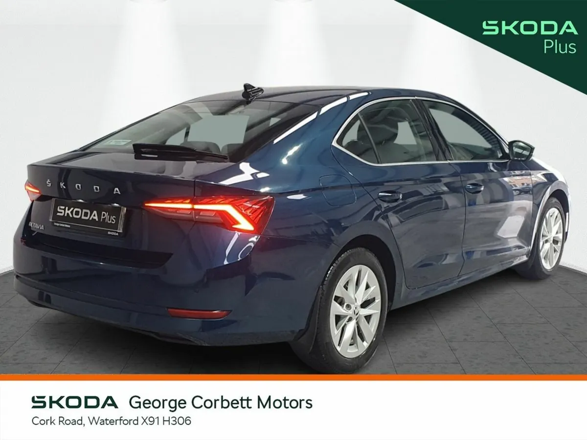 Skoda Octavia Ambition 1.0TSi - 2 Year Warranty (F - Image 3