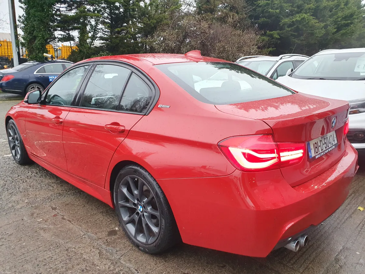 2018 BWW 3 SERIES 330E M-SPORT 330E 248BHP AUTO - Image 4