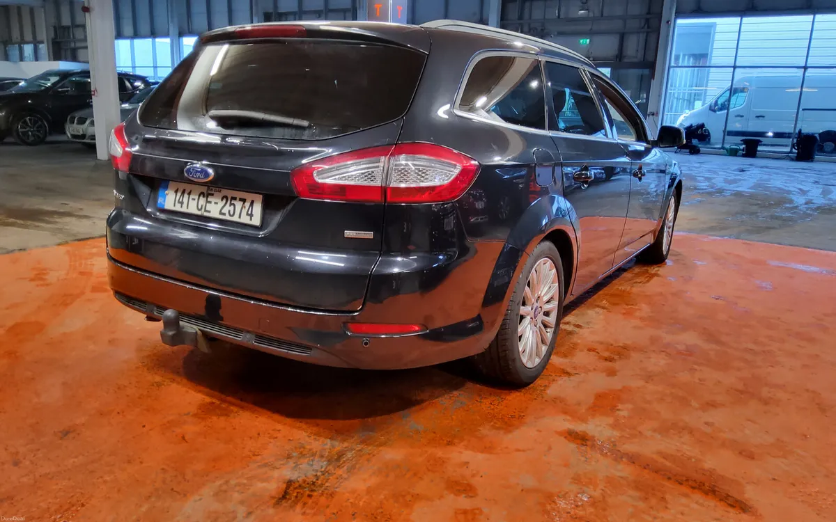 BMW 5-Series 2014 - Image 2