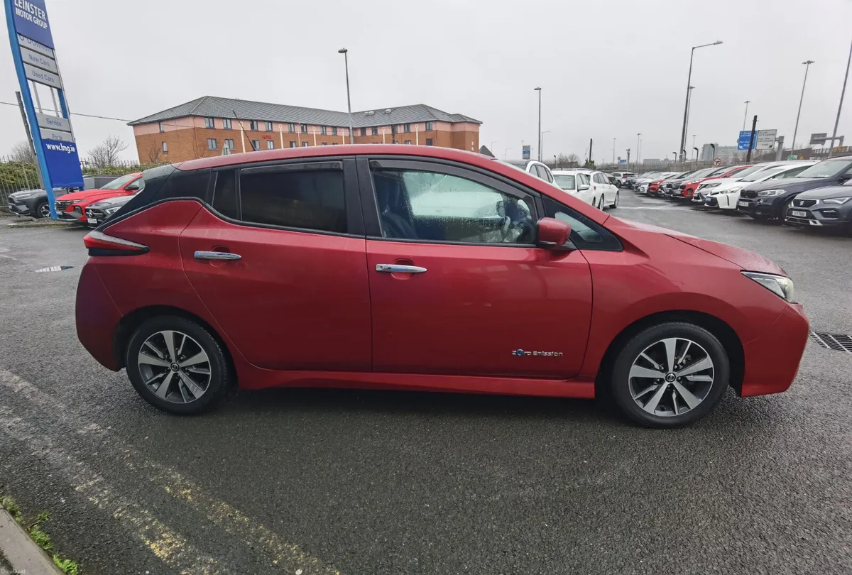 NISSAN LEAF 40KWH EV SV COLD PACK - Image 4