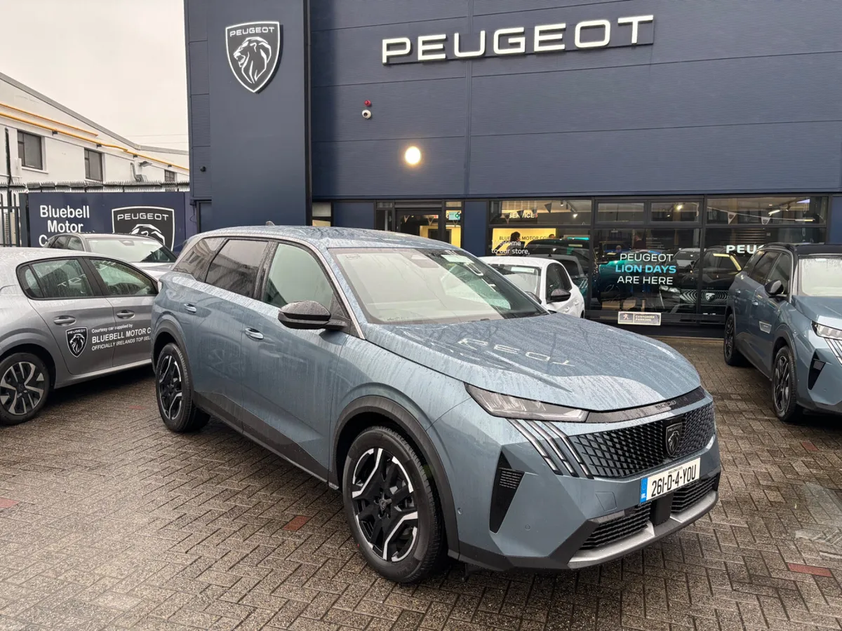 2026 Peugeot 5008 eAllure - Image 2