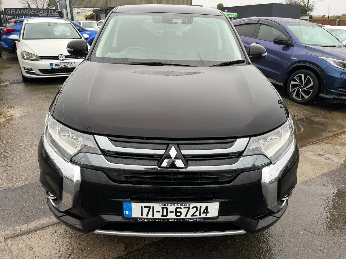 MITSUBISHI OUTLANDER 2017, 2.0 PHEV AUTO LOW KMS - Image 2