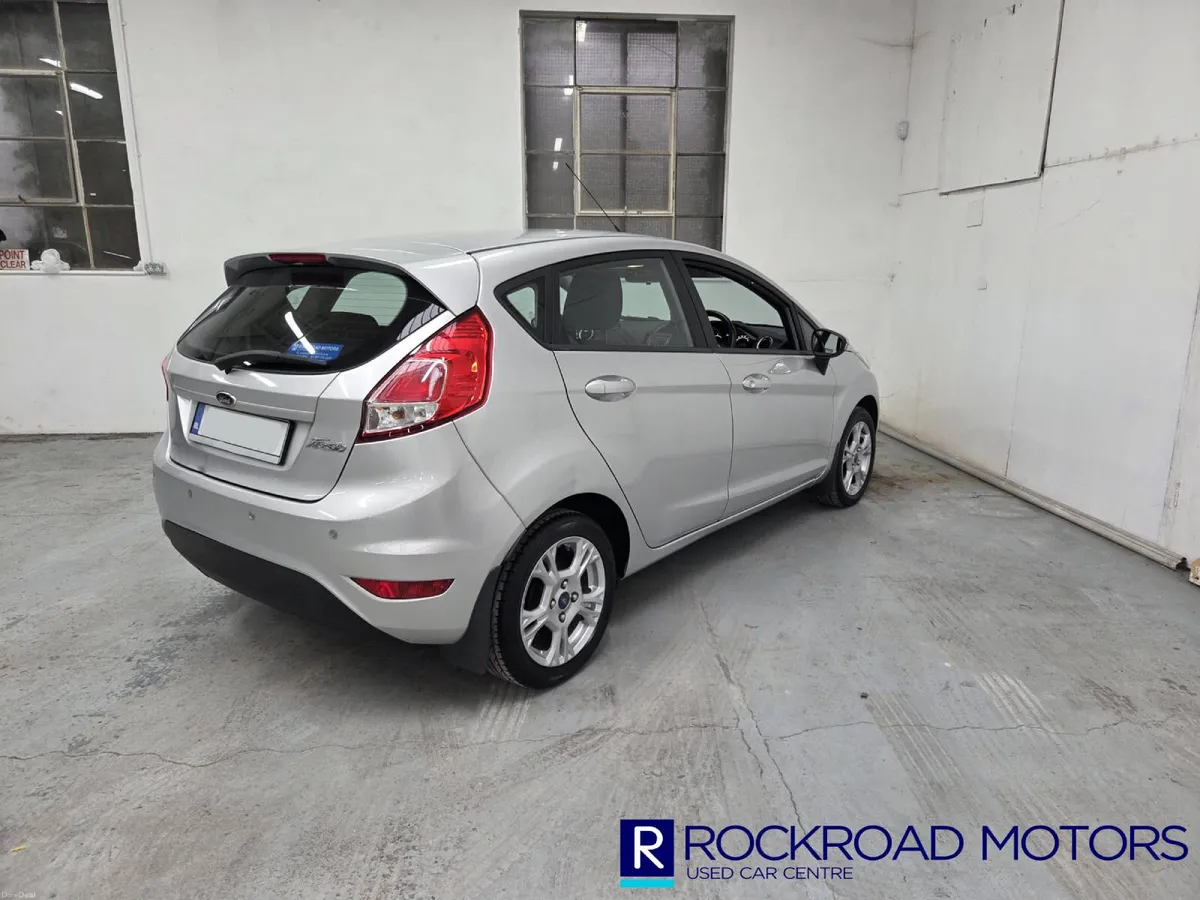 Ford Fiesta Zetec,  2014 - Image 2