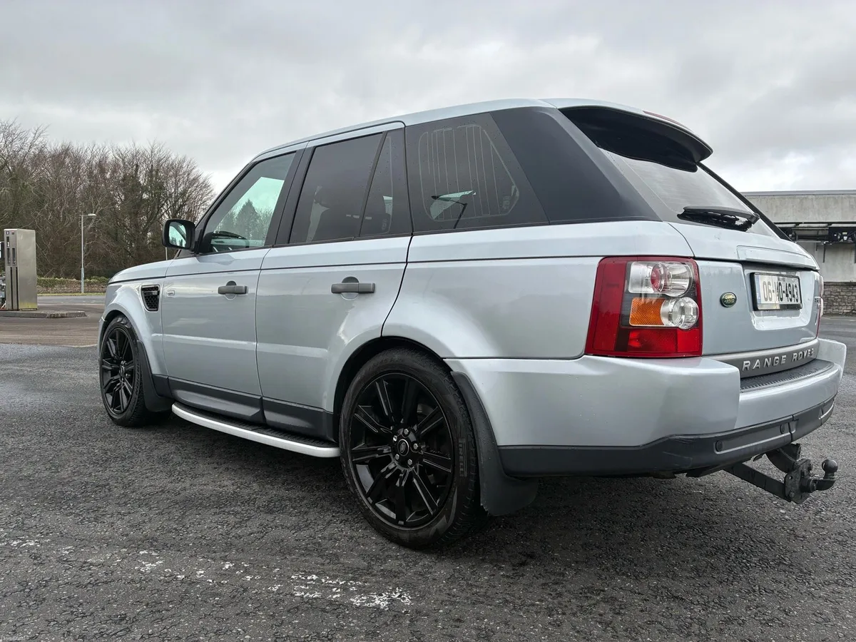 Range Rover - Image 2