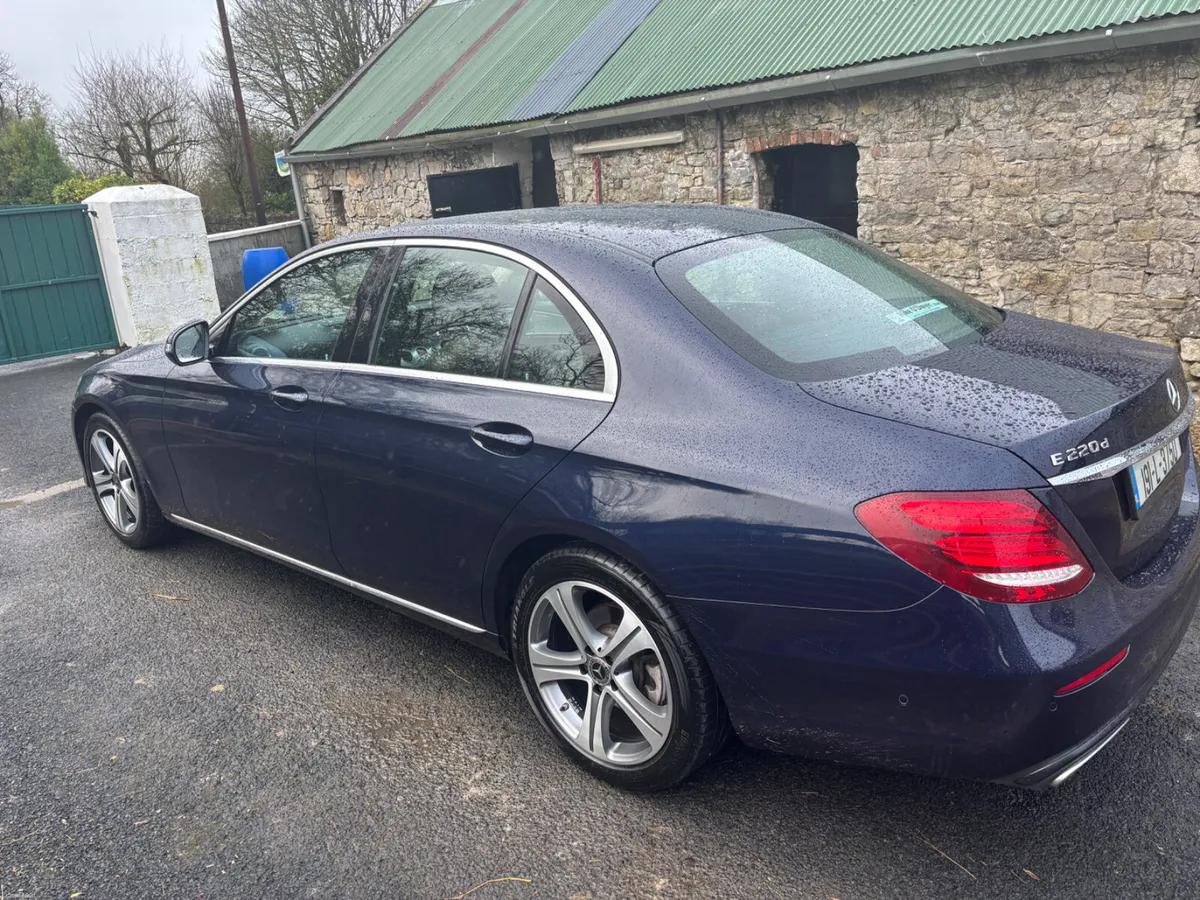 Mercedes-Benz E-Class 2019 Avantgarde - Image 5