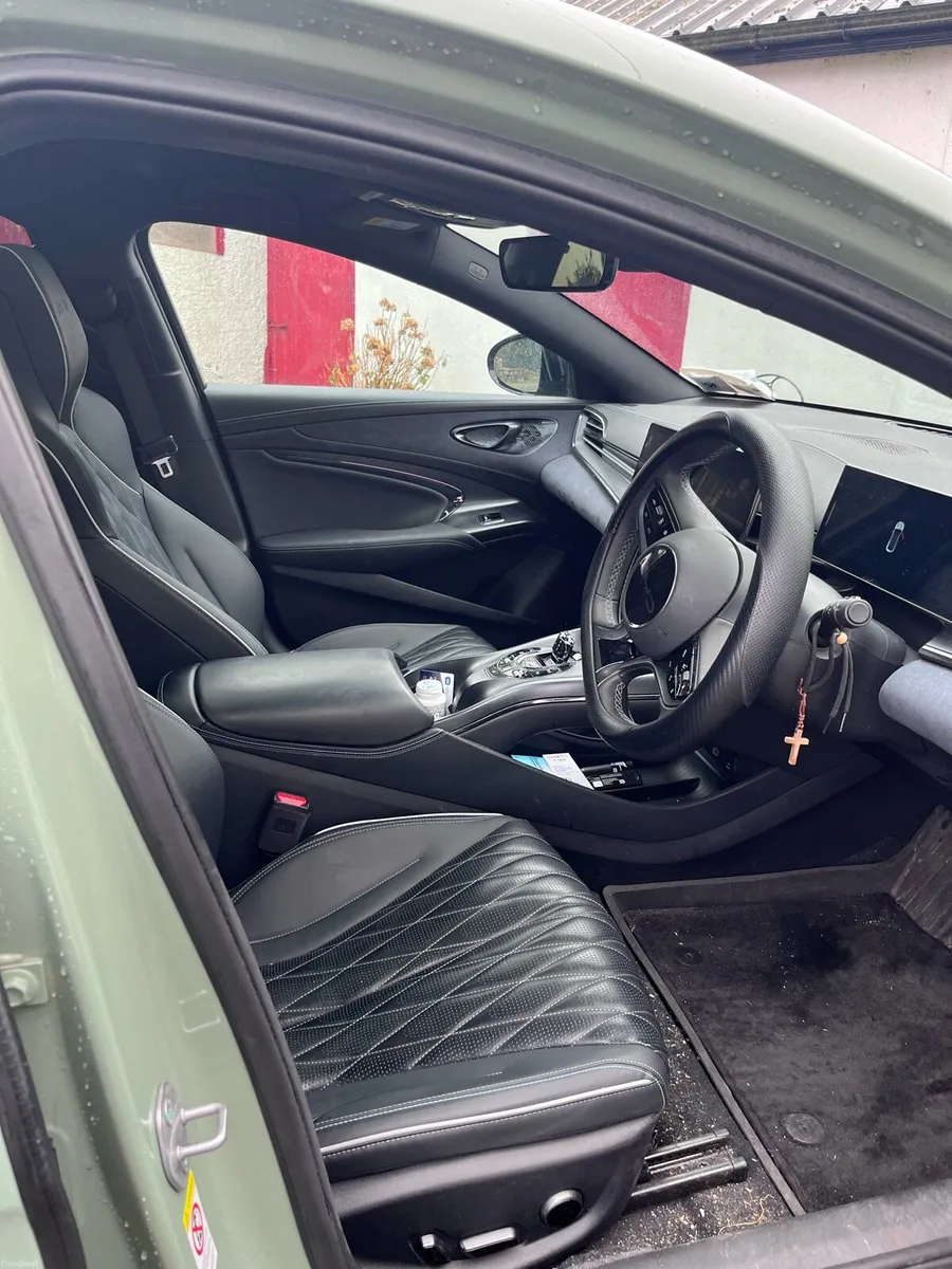 BYD Seal 3.8s AWD Excellence - Image 3