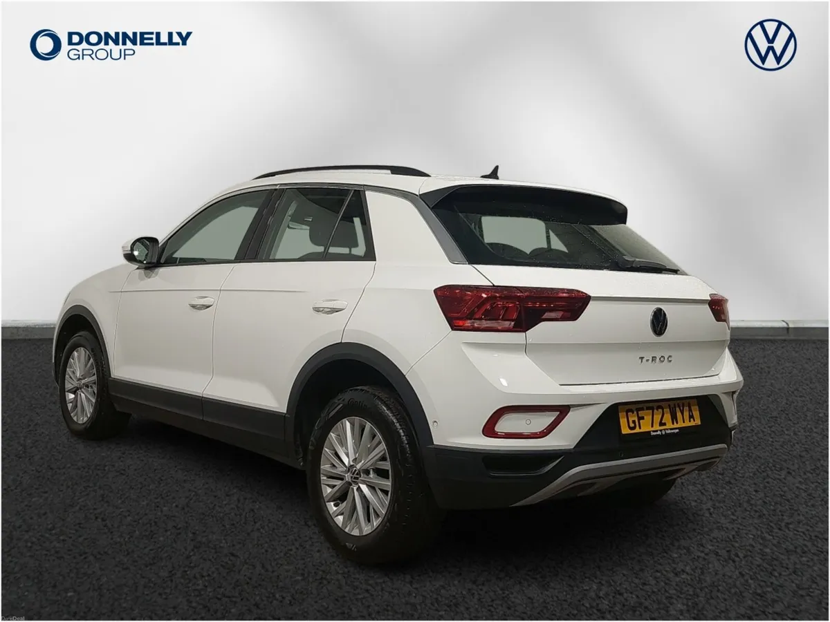 Volkswagen T-roc Hatchback Life - Image 3