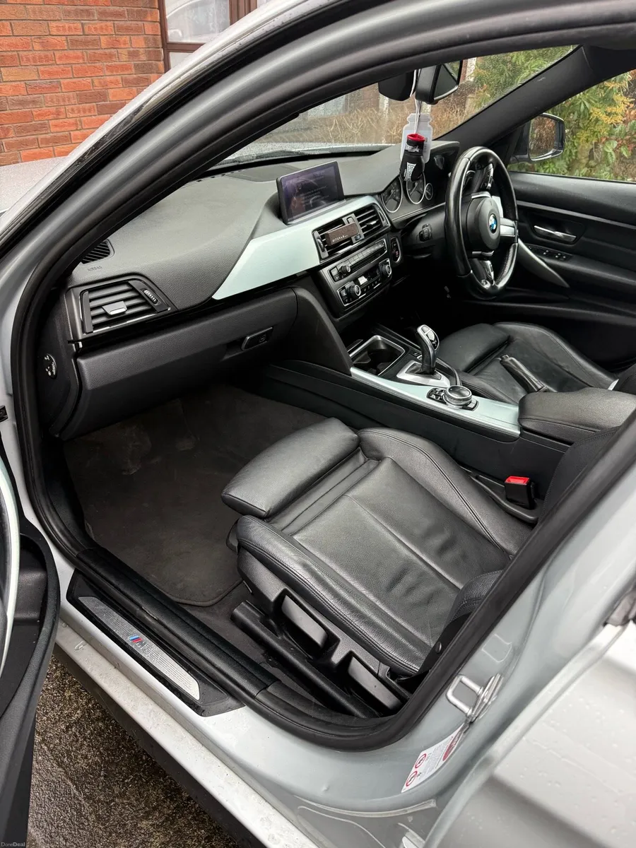 BMW M sport 320d x drive - Image 2