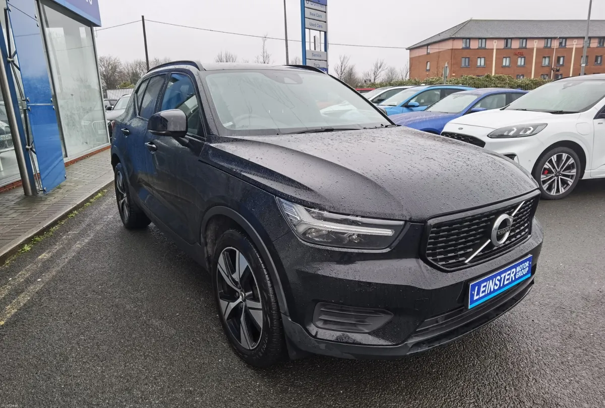 VOLVO XC40 1.5 T4 R-DESIGN RECHARGE AUTO PHEV - Image 3