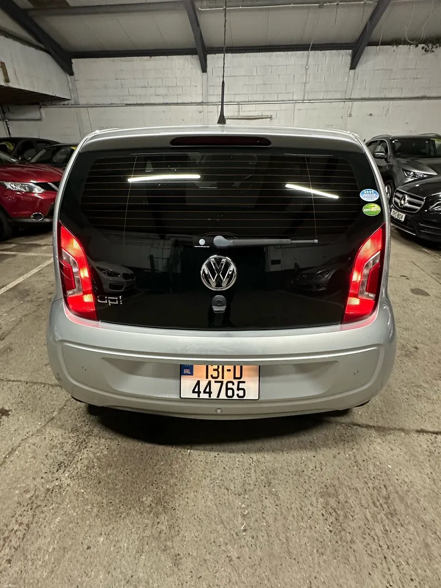 Volkswagen Up Automatic 2013 1000cc - Image 2