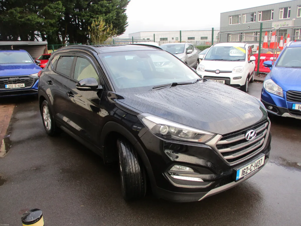 Hyundai Tucson  Premium 1.7 TD,2016 PAN ROOF - Image 3