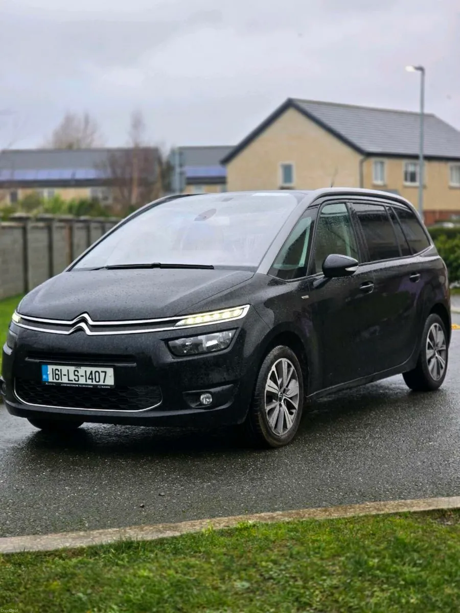 Citroën c4 Picasso Executive model 5150€ - Image 1