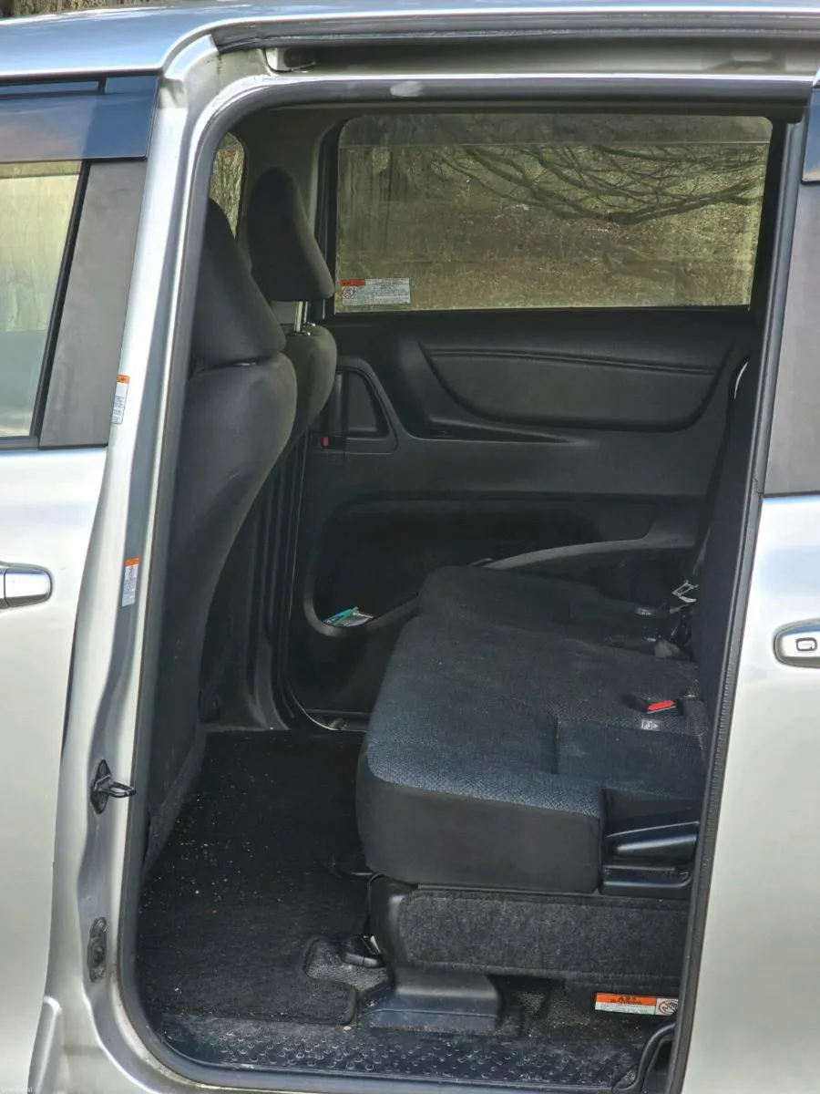 Automatic Toyota Model Sienta Year 2017 98 miles - Image 2
