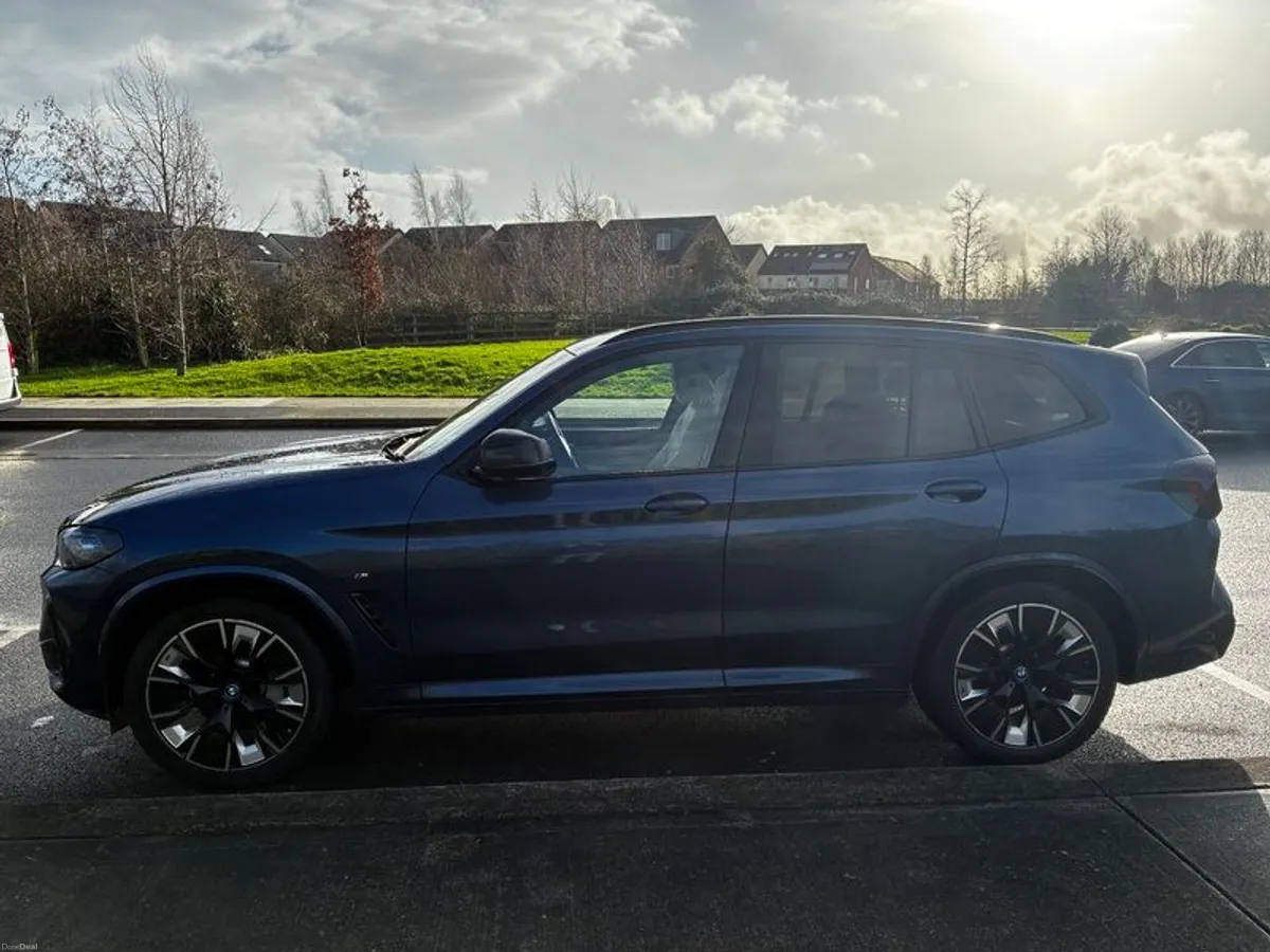 2022 Bmw Ix3 - Image 3