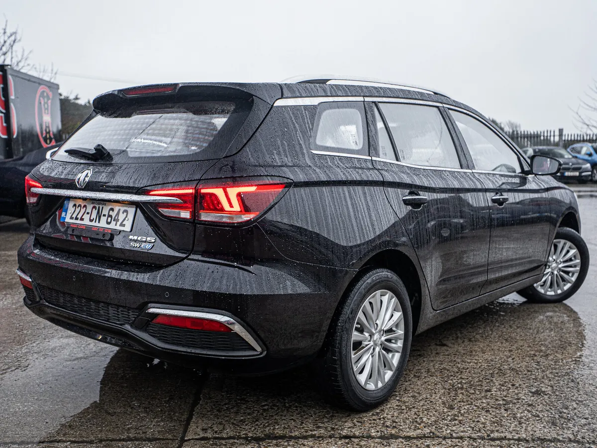 222 MG5 EV Exlusive Estate/New NCT/1yr warranty - Image 3