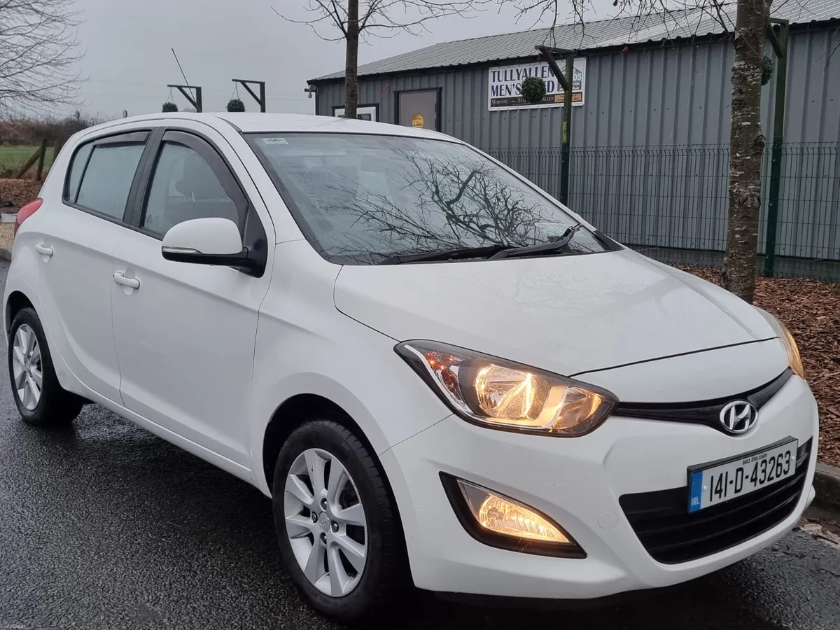 2014 HYUNDAI i20 NCT&TAXED BARGAIN €5,900 - Image 1