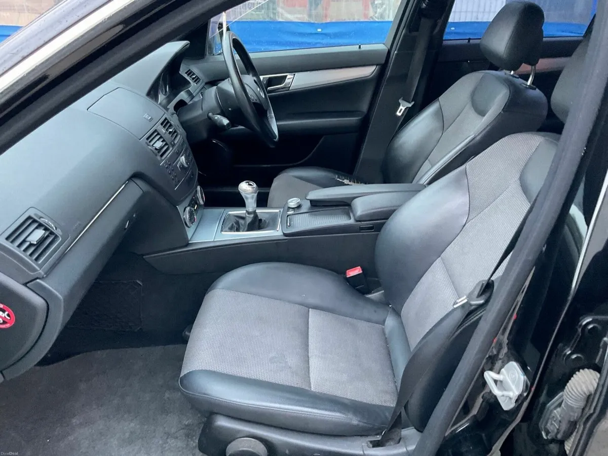 MERCEDES-BENZ C220 SPORT 2.1 CDI EFFICIENCY - Image 3