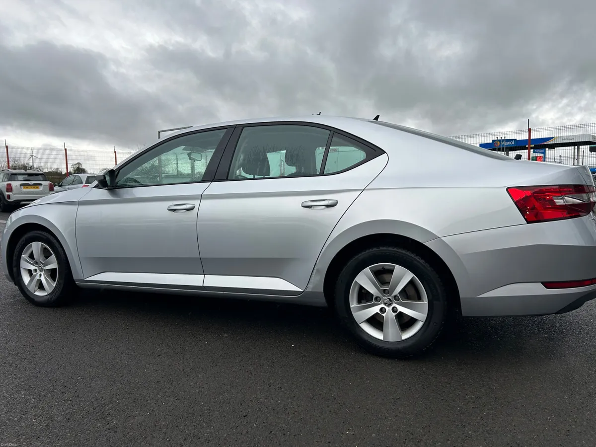 2019 Skoda Superb✅ - Image 4