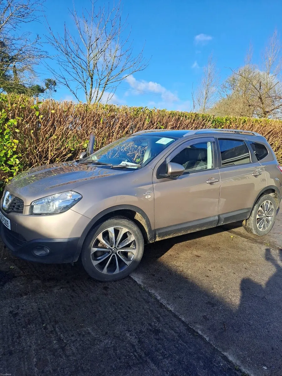 Nissan qashqai + 2 - Image 1