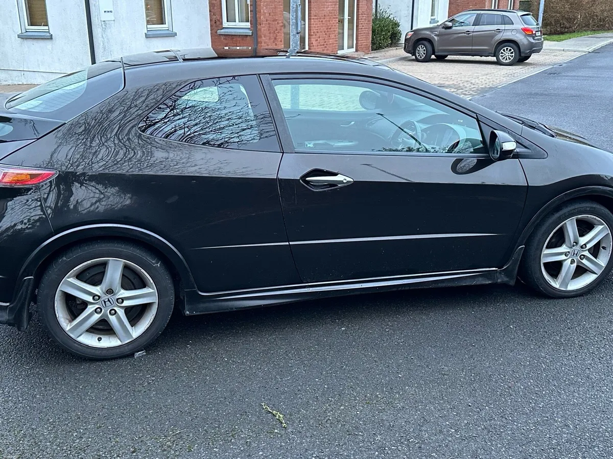 Honda Civic 2006 automatic - Image 4