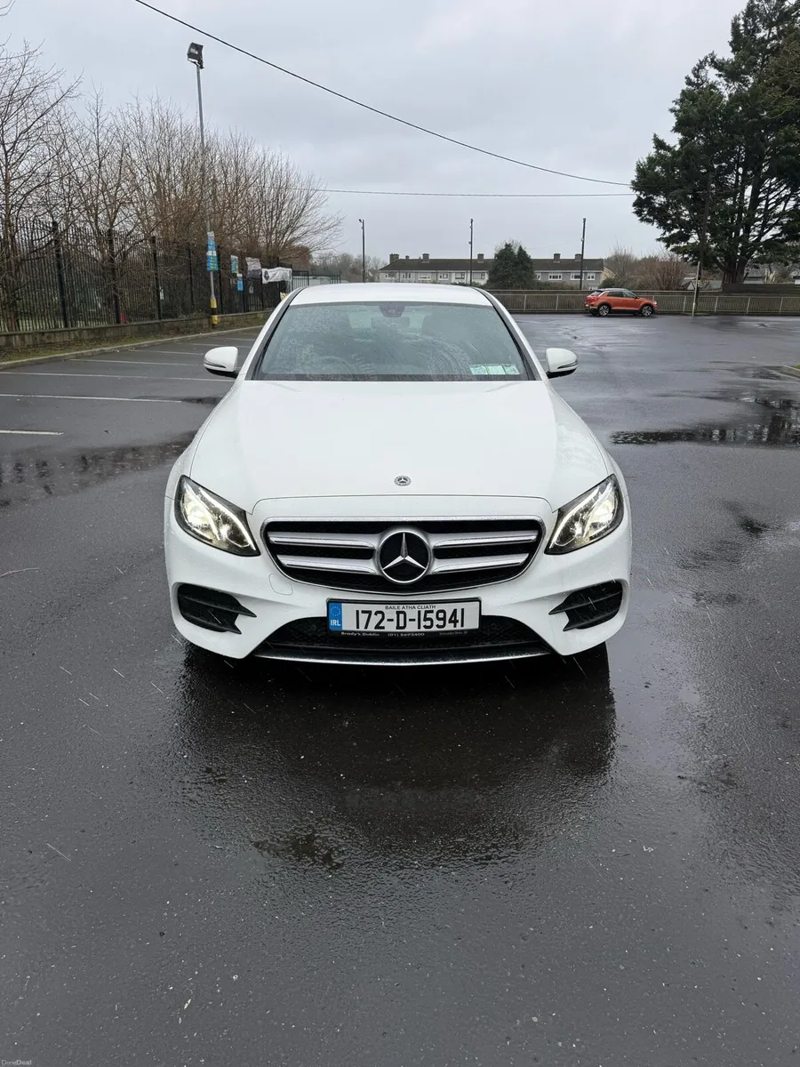 172 Mercedes-Benz E220d AMG - Image 3