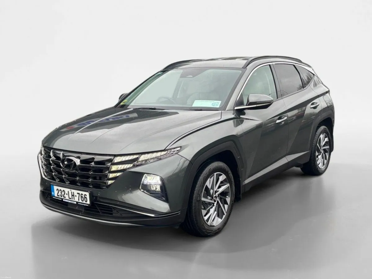 Hyundai Tucson 2WD Executive Plus - Image 4