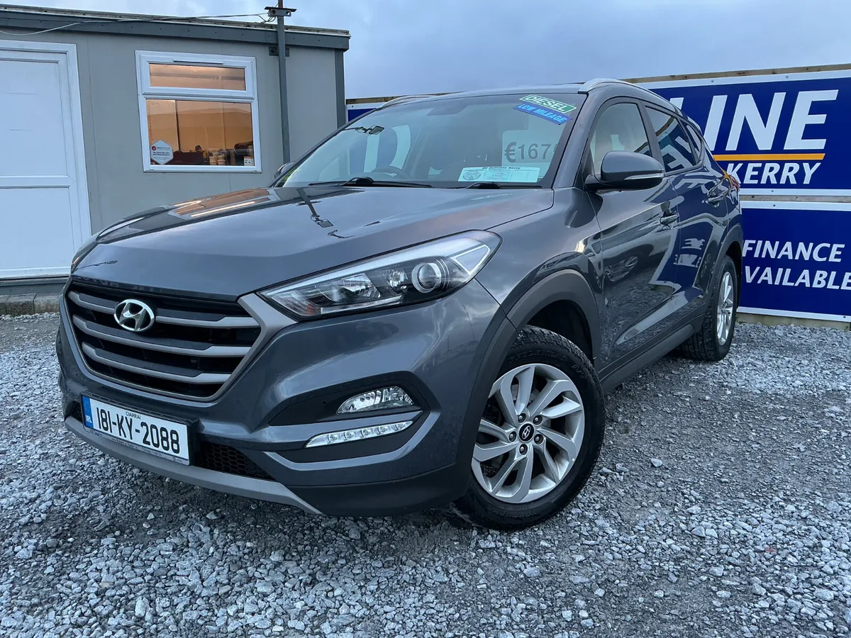 HYUNDAI TUCSON 1.7 EXECUTIVE LOW KMS TOP SPEC - Image 2