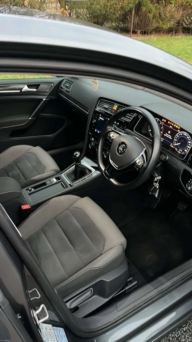Volkswagen Golf 2019 - Image 2