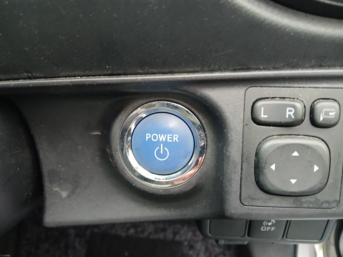 Toyota Aqua 2014 NCT PUSH BUTTON - Image 3