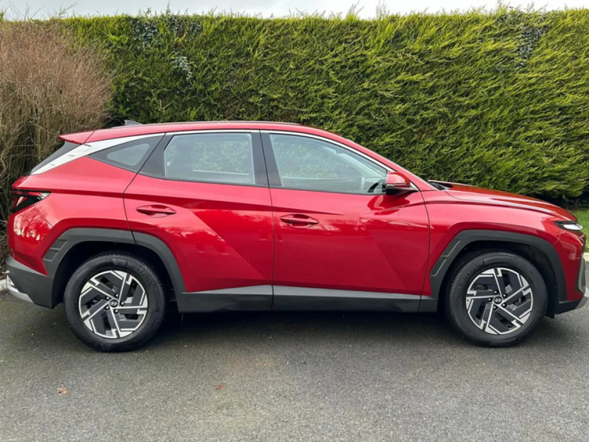 Hyundai Tucson COMFORT PLUS 5DR - Image 2