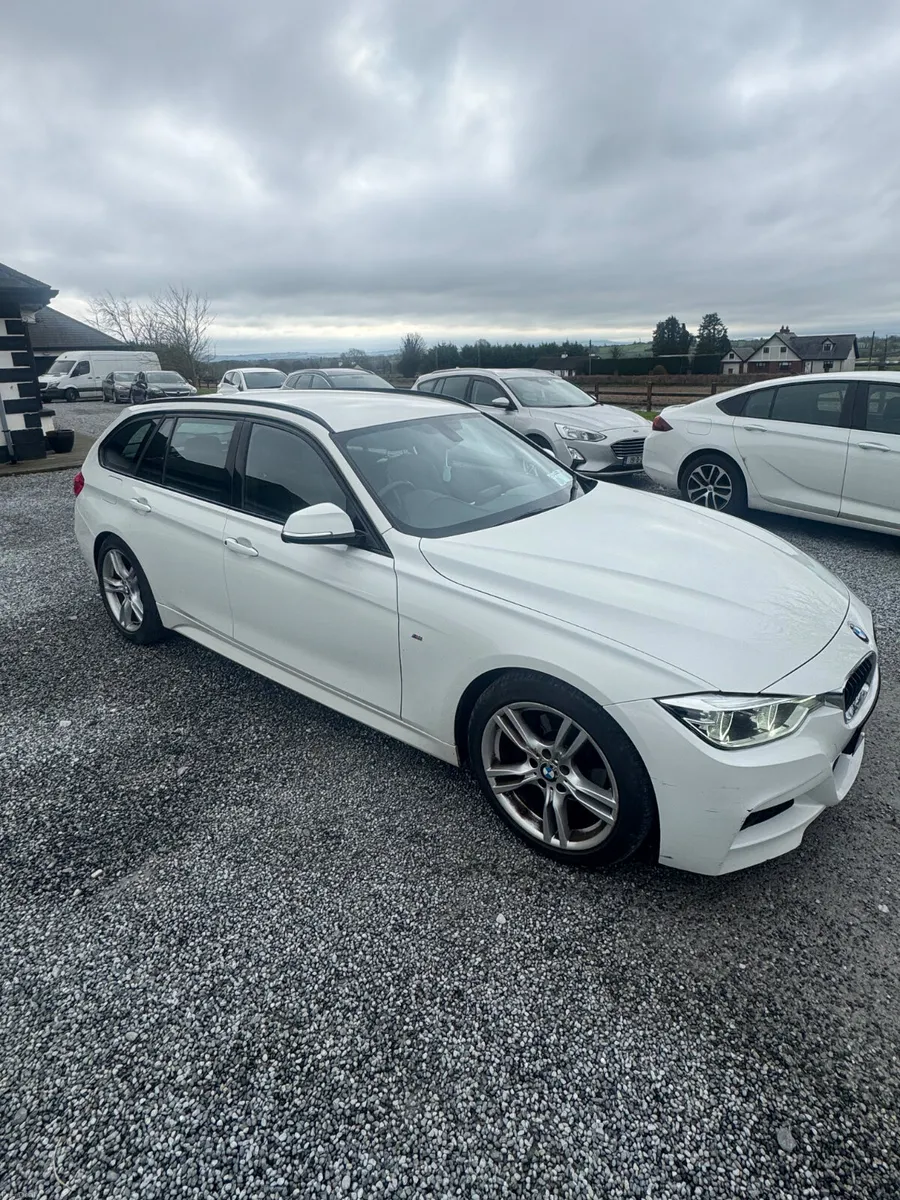 BMW 3-Series 2016 - Image 4