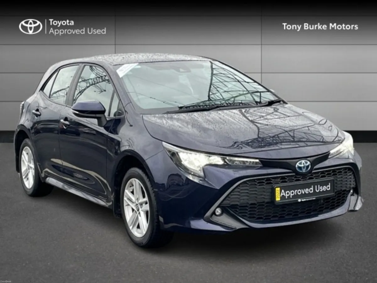 Toyota Corolla Hatchback 5dr Hybrid - Luna Edition - Image 1