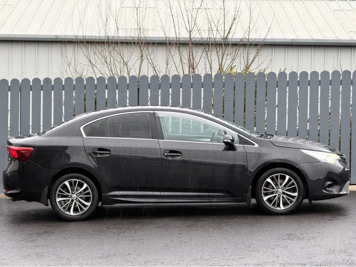 Toyota Avensis 2.0 D-4D BUSINESS EDITION OVERMOUNT - Image 3