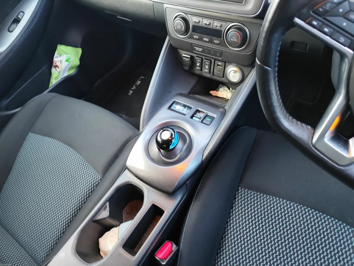 Nissan Leaf 2022 - Image 4