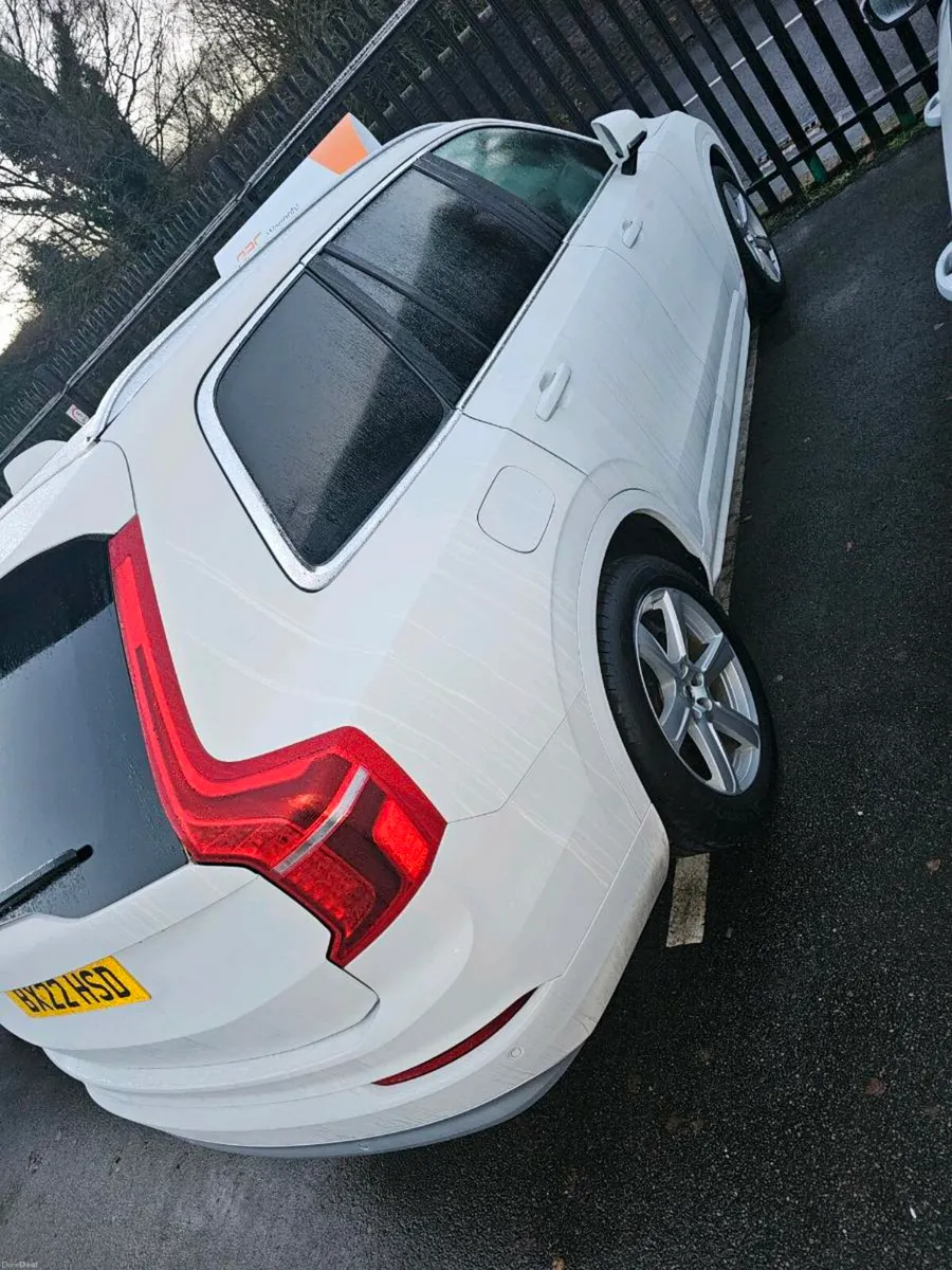 VOLVO XC90 - Image 2