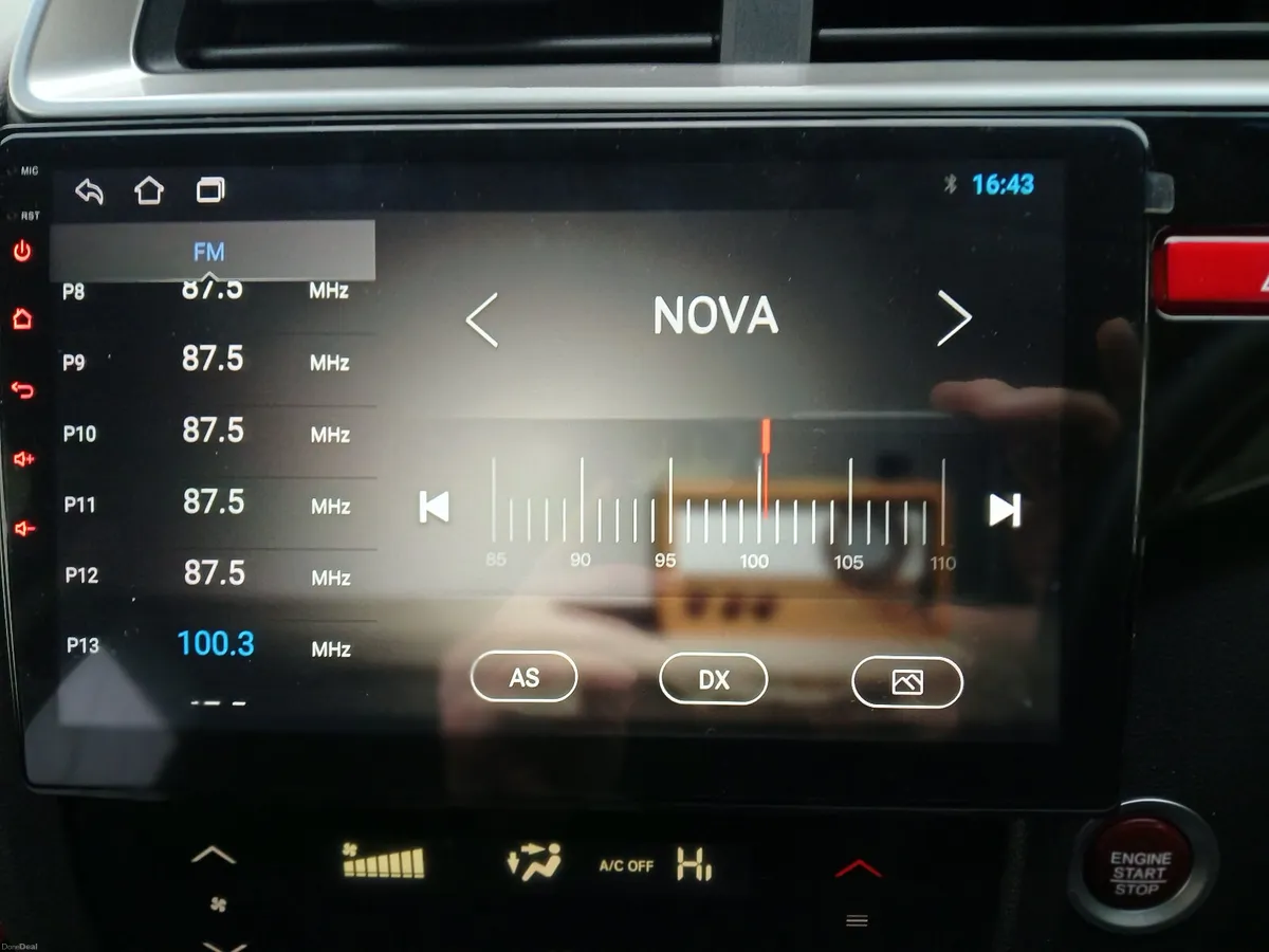 2015 Honda fit auto low miles - Image 3