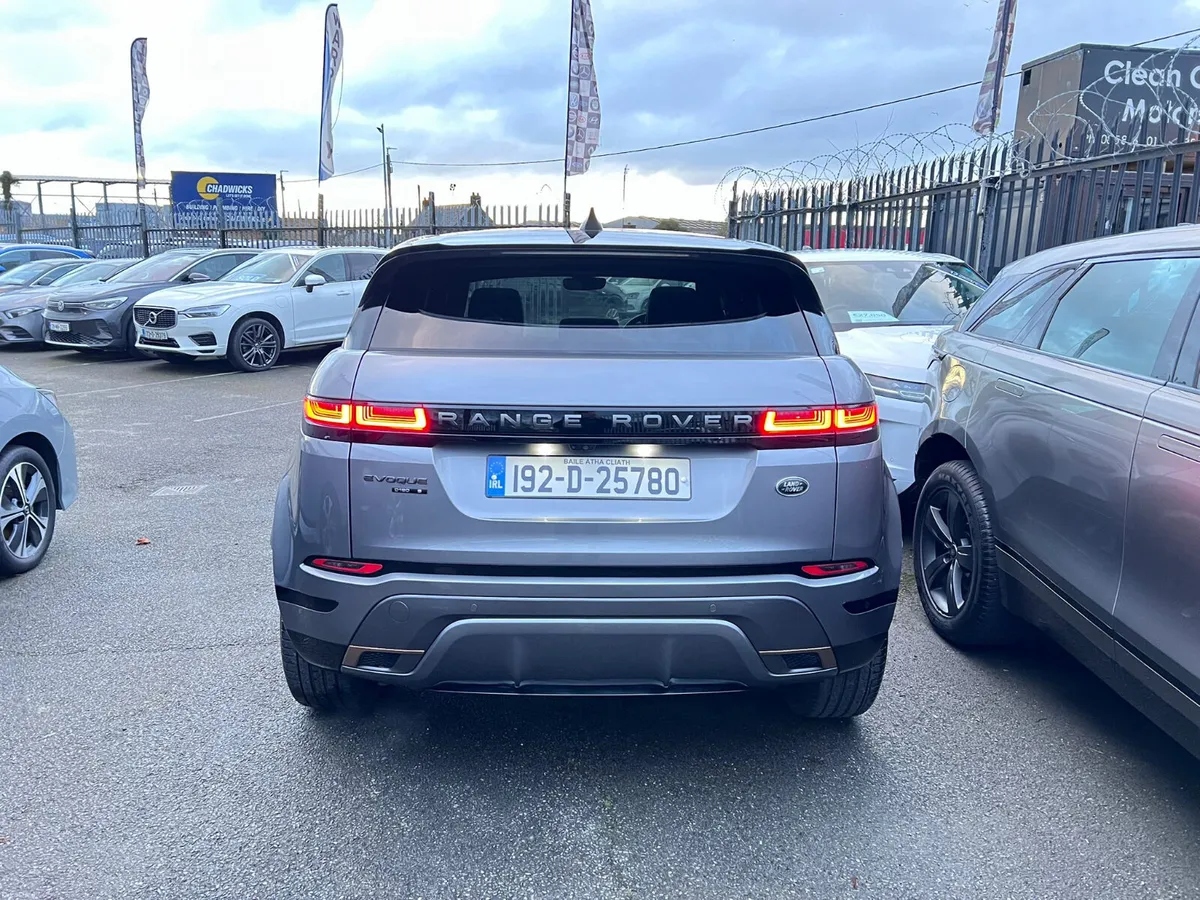 19 Land Rover Evoque Glass Roof Automatic - Image 6
