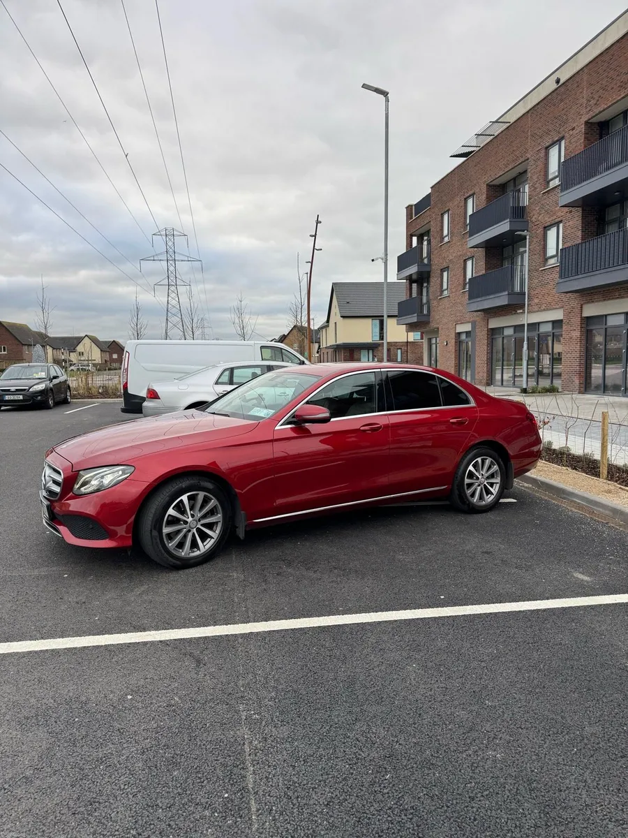 Mercedes-Benz 220D - Image 3