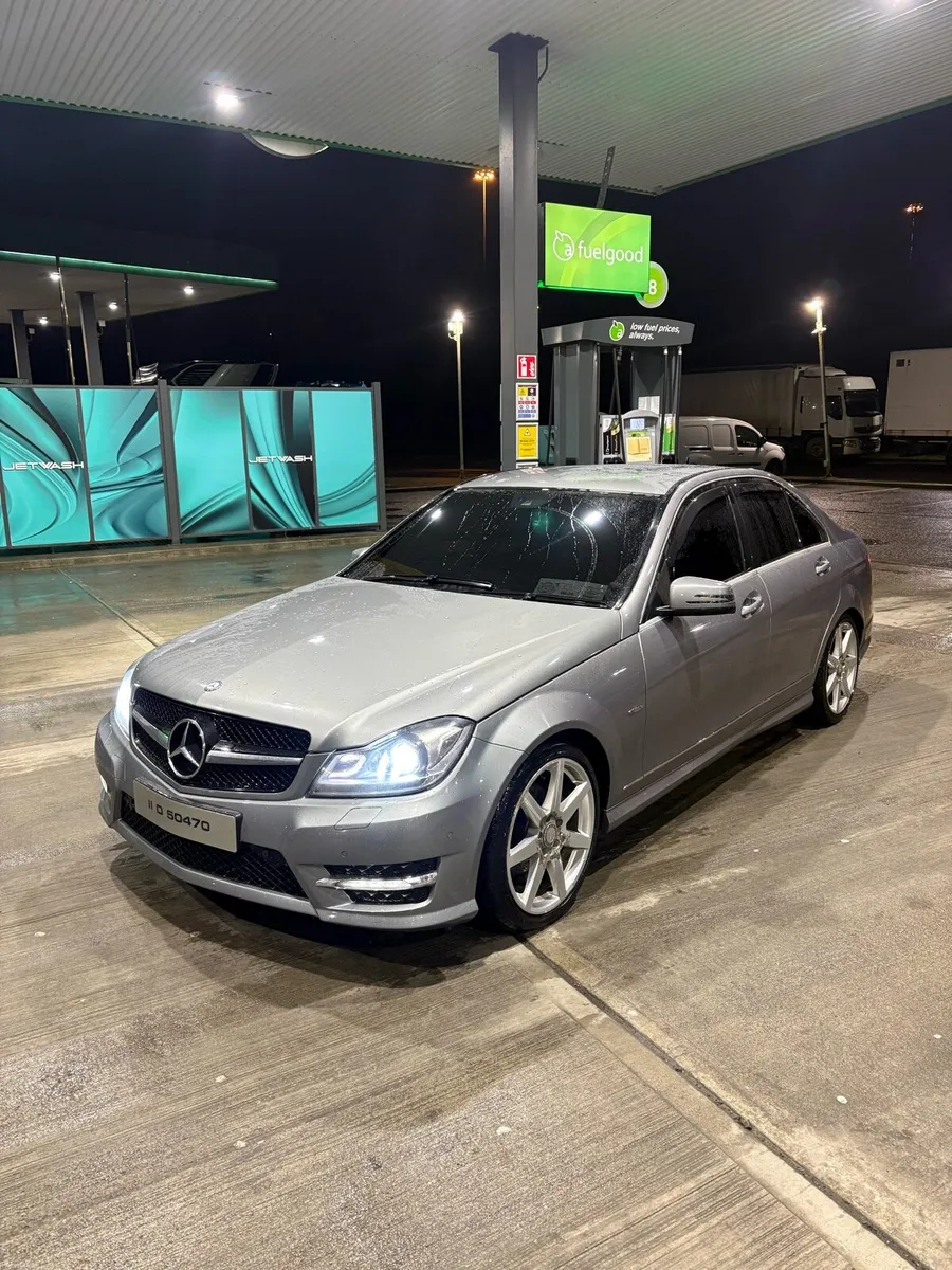 Mercedes c220d - Image 1