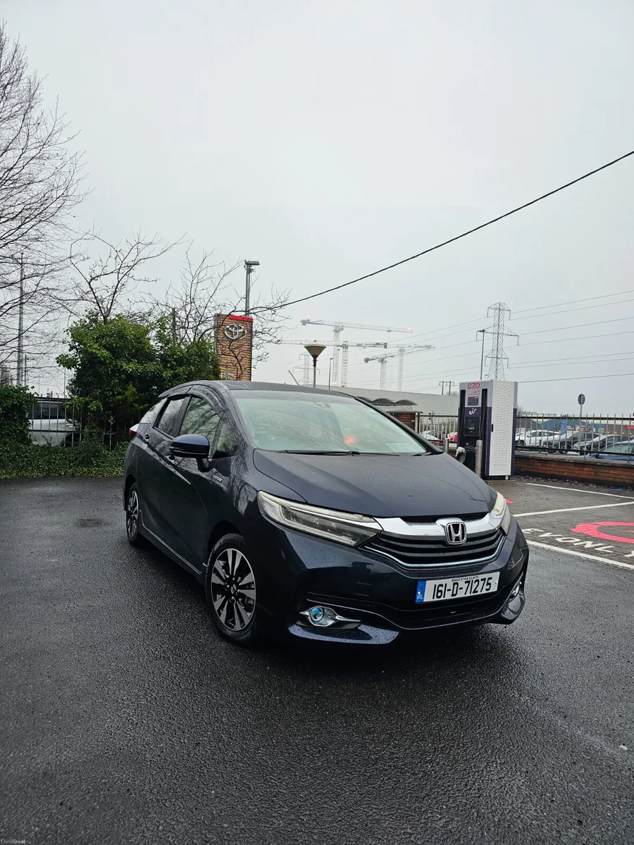 Honda Shuttle Hybrid 1.5 Automatic - Image 4