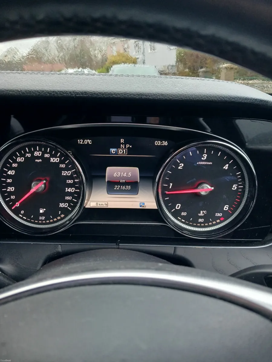 Mercedes-Benz E-Class 172 reg - Image 3